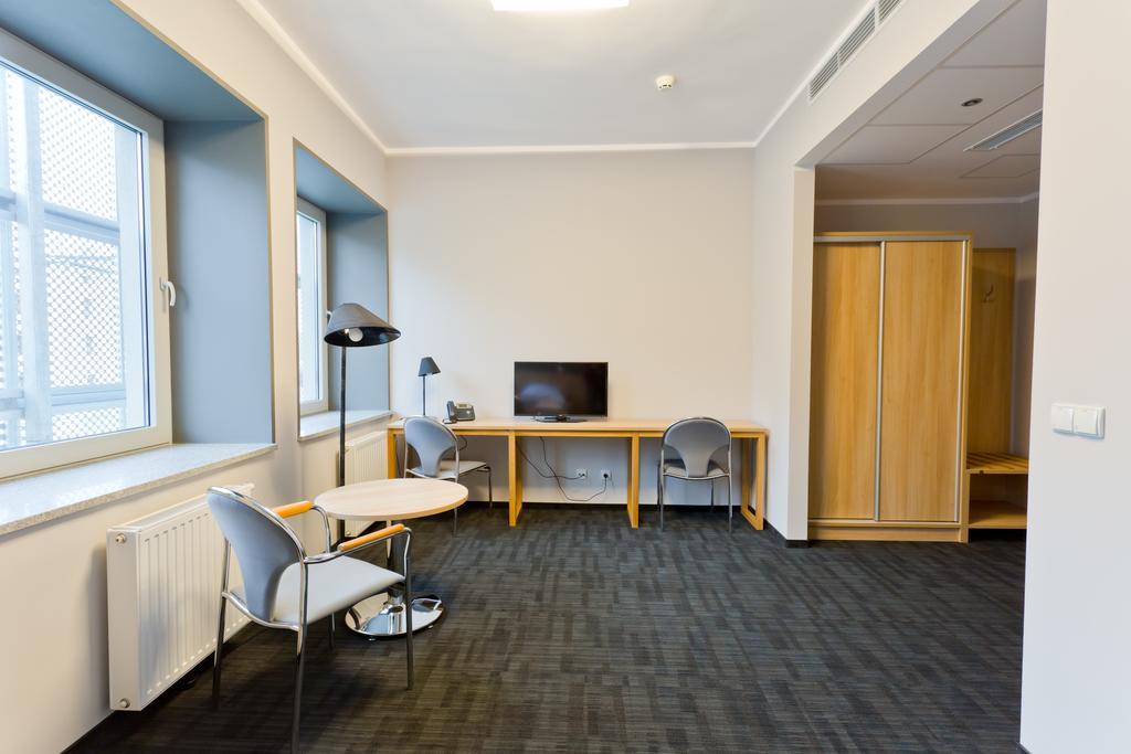 Pokoje Goscinne Stara Kopalnia Wałbrzych Habitación foto